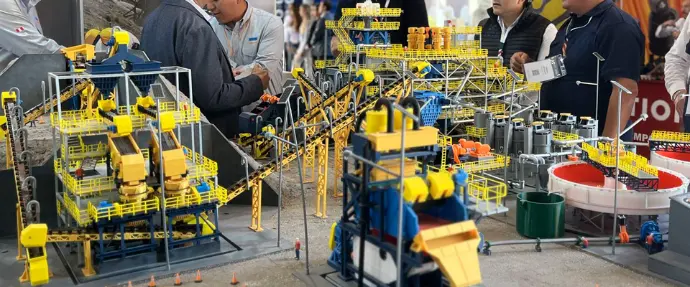 Modelos a escala para mineras