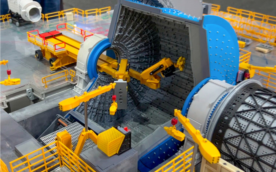 Modelos a escala para mineras